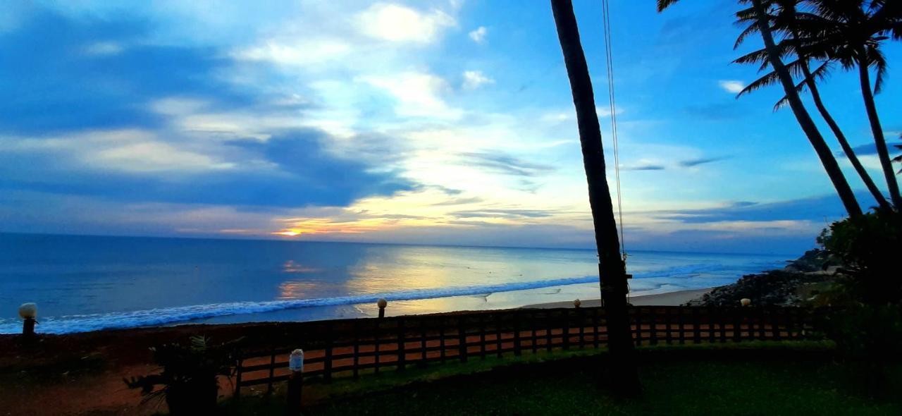 Blue Water Beach Resort Varkala Zewnętrze zdjęcie