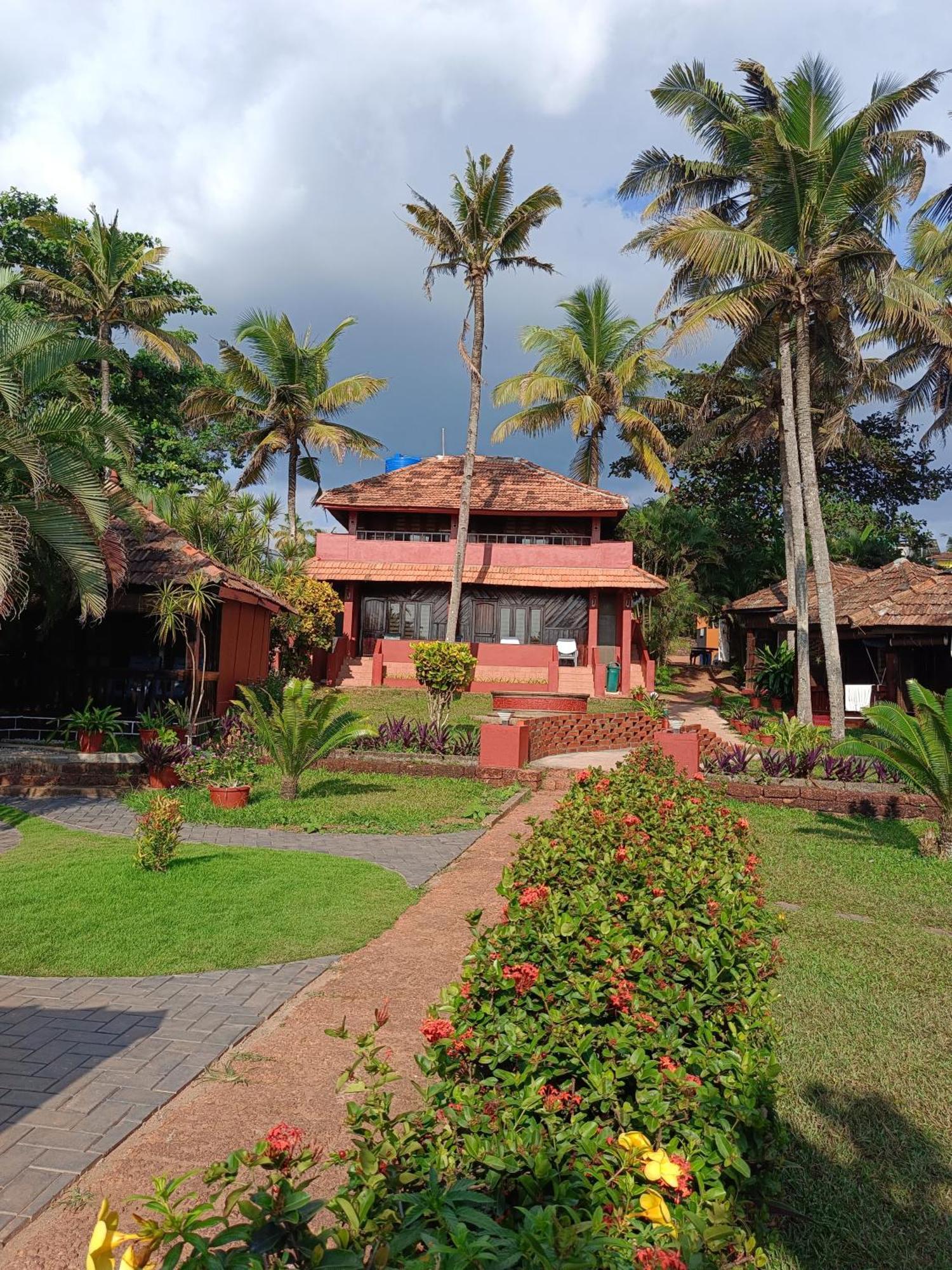 Blue Water Beach Resort Varkala Zewnętrze zdjęcie